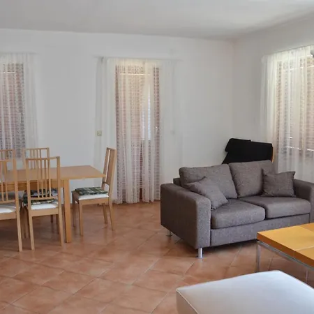 Apartment Panorama, 4 Lagenheter *